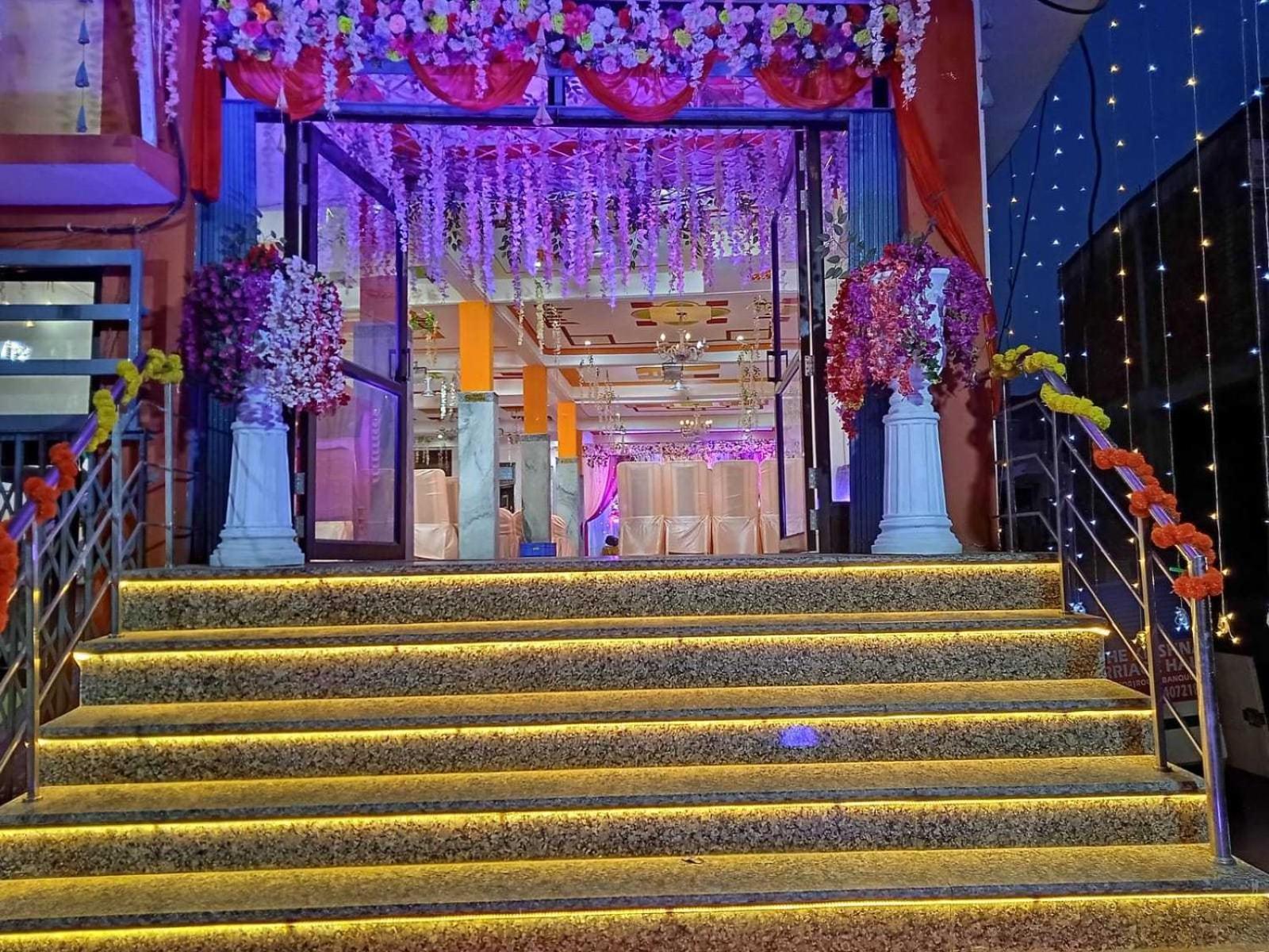 Oyo Hotel Radhe Krishna Marriage Hall 勒克瑙 外观 照片